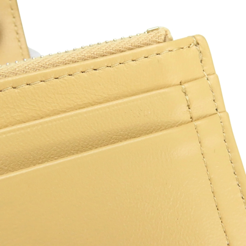 CHANEL Authentic Cream Lambskin Leather Wallet - Picture 16 of 16